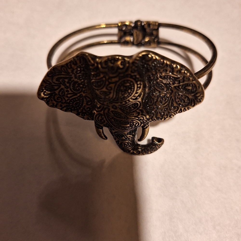 Elephant bracelet - Picture 2 of 4